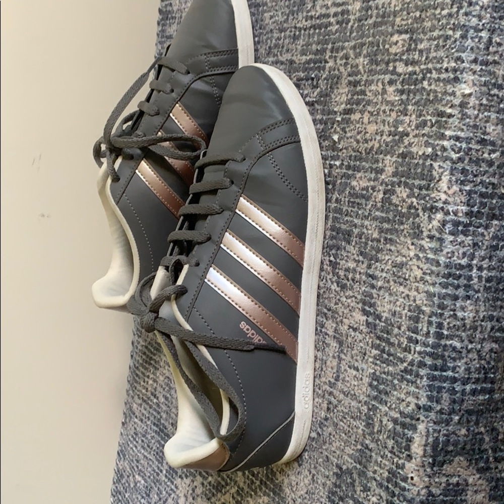 Adidas tennis shoes